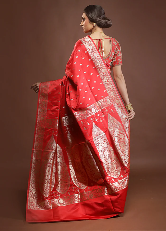 Red Banarasi Silk Saree With Blouse Piece - Image 3