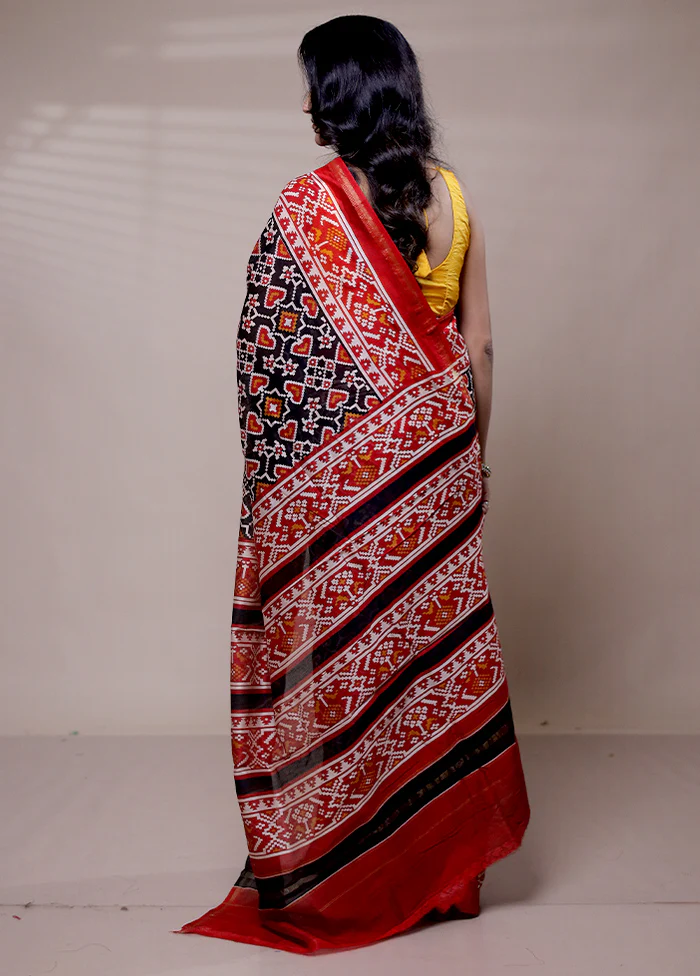 Red Chanderi Cotton Saree With Blouse Piece - Image 3