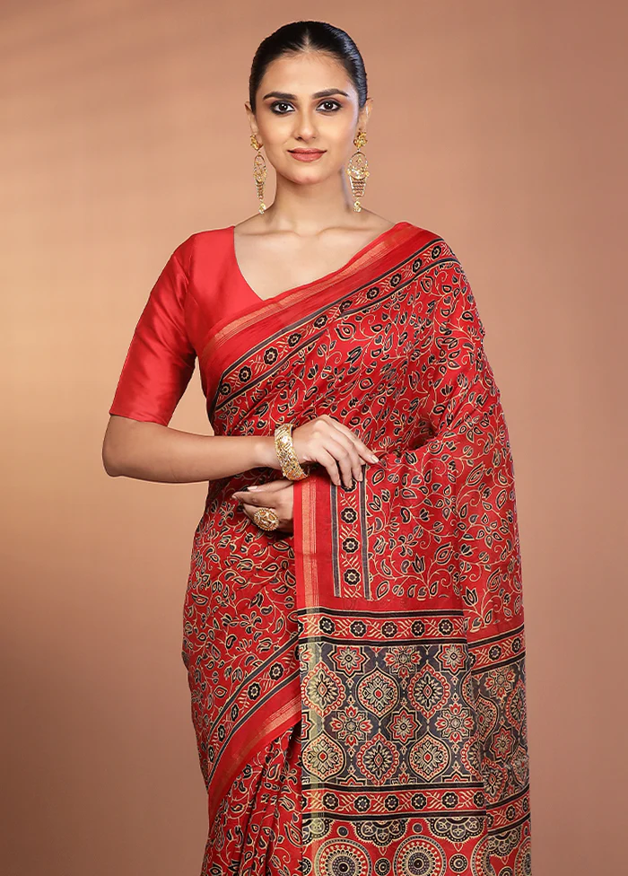 Red Chanderi Silk Saree With Blouse Piece