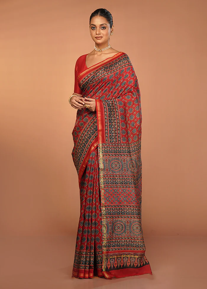 Red Chanderi Silk Saree With Blouse Piece - Image 2