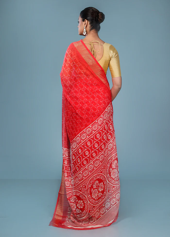 Red Chiffon Silk Saree With Blouse Piece - Image 3