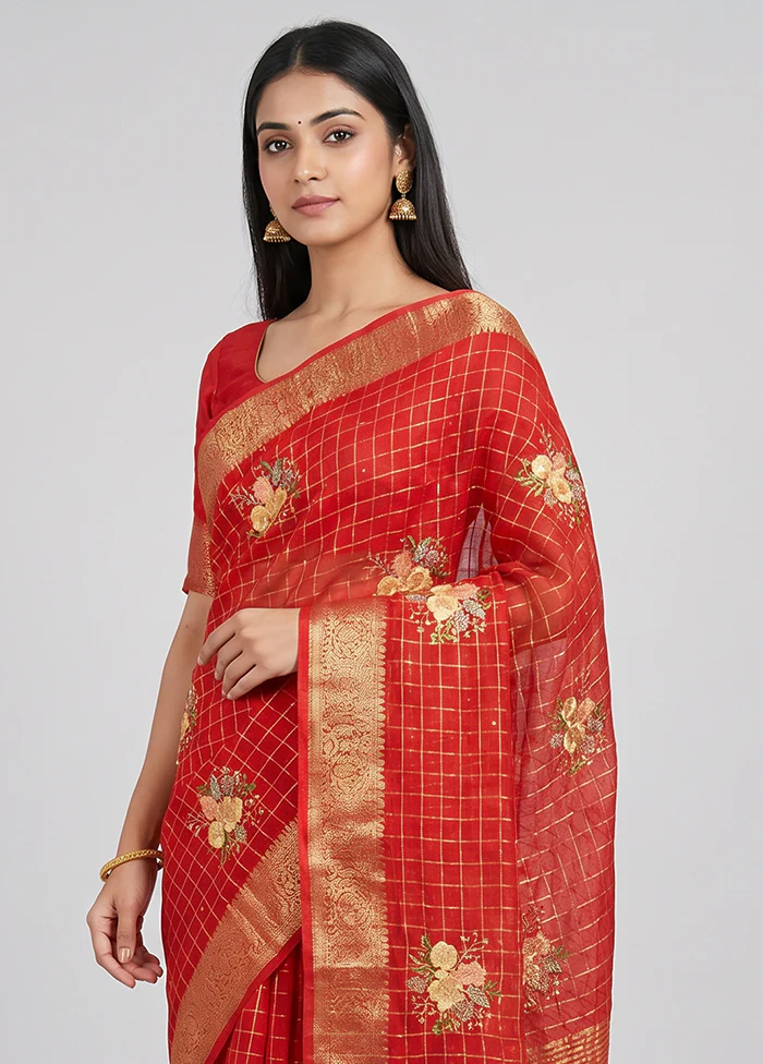 Red Chiffon Silk Saree With Blouse Piece - Image 2