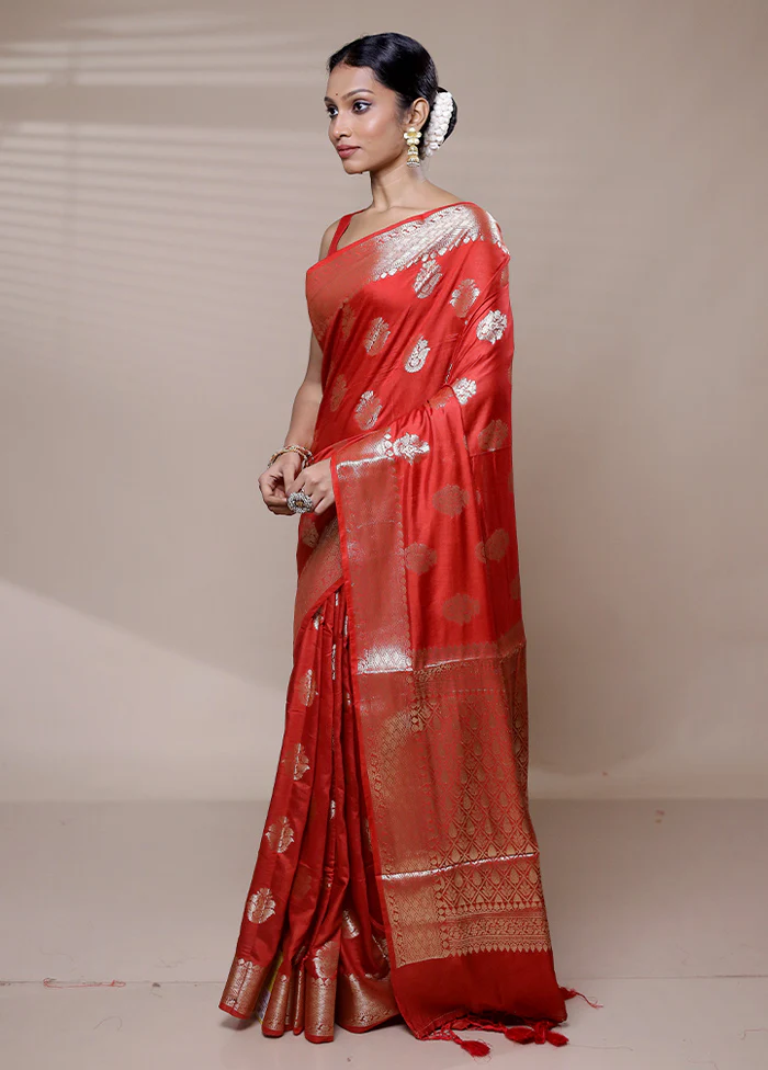 Red Cotton Saree With Blouse Piece - Image 4