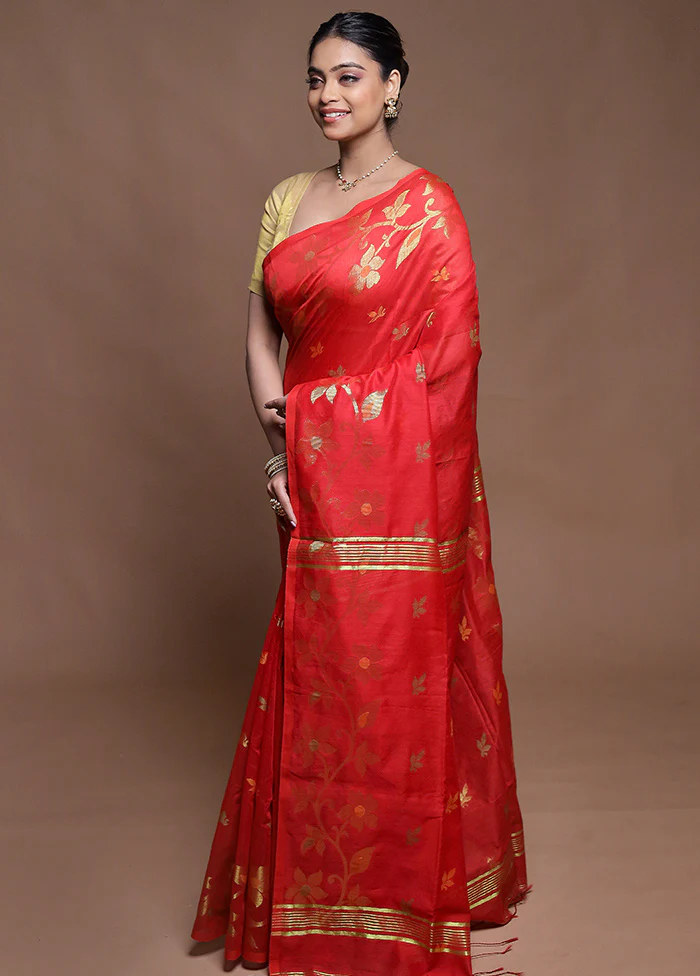 Red Cotton Saree With Blouse Piece - Image 4