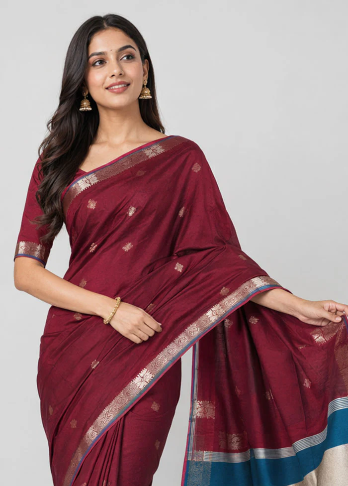 Red Cotton Saree With Blouse Piece - Image 2