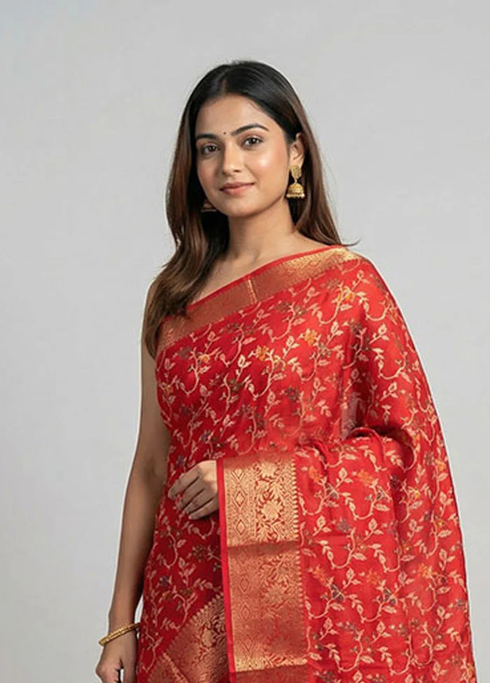 Red Cotton Saree With Blouse Piece - Image 2