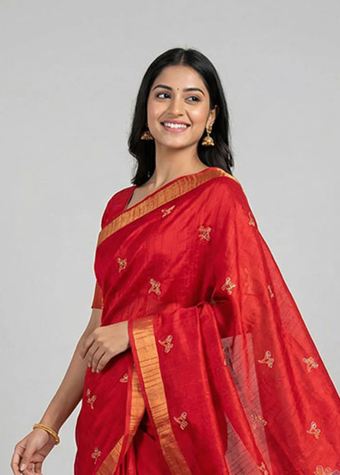 Red Cotton Saree With Blouse Piece - Image 2