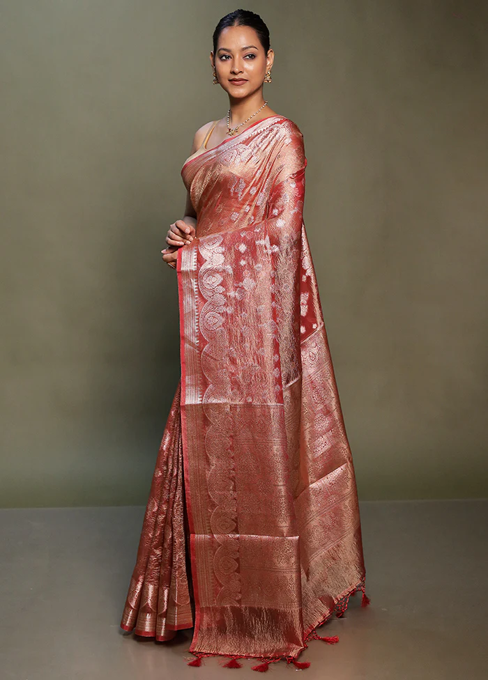 Red Crushed Tissue Silk Saree With Blouse Piece - Image 4