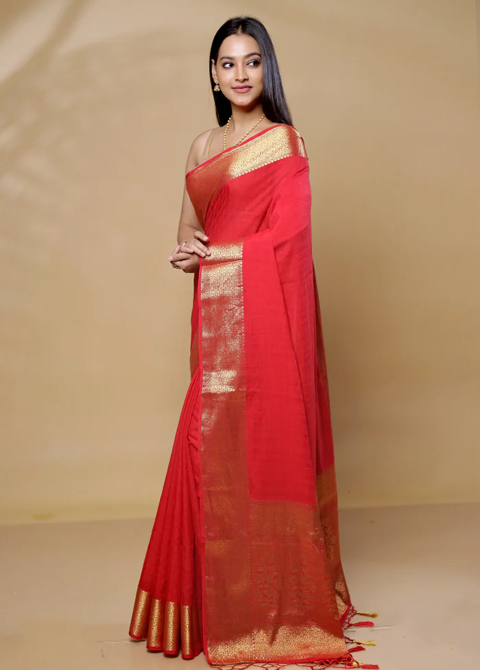 Red Dupion Silk Saree With Blouse Piece - Image 4