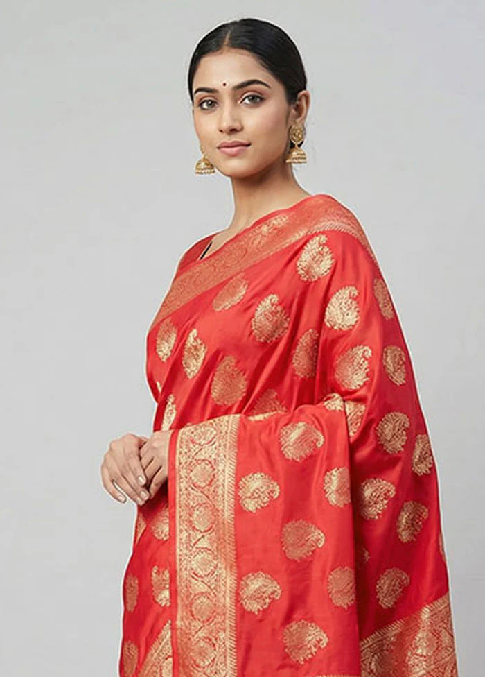Red Dupion Silk Saree With Blouse Piece - Image 2