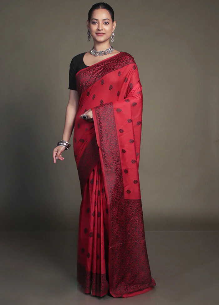 Red Dupion Silk Saree With Blouse Piece