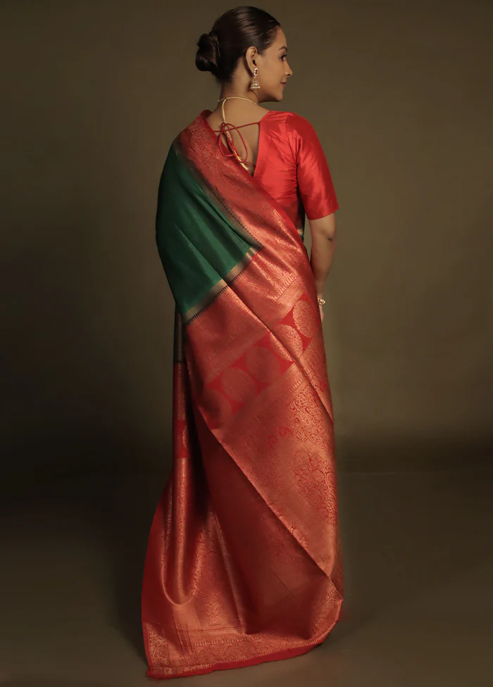 Green Dupion Silk Saree With Blouse Piece - Image 3