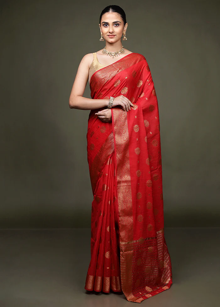 Red Dupion Silk Saree With Blouse Piece - Image 2