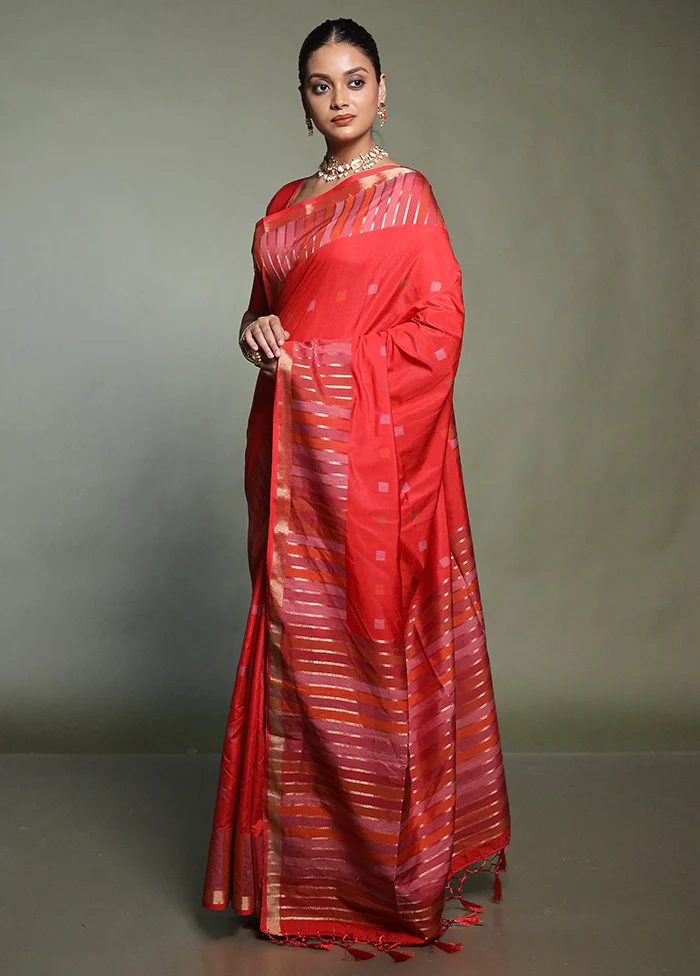 Red Dupion Silk Saree With Blouse Piece - Image 4