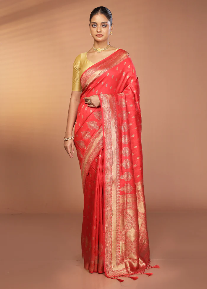 Red Dupion Silk Saree With Blouse Piece - Image 2