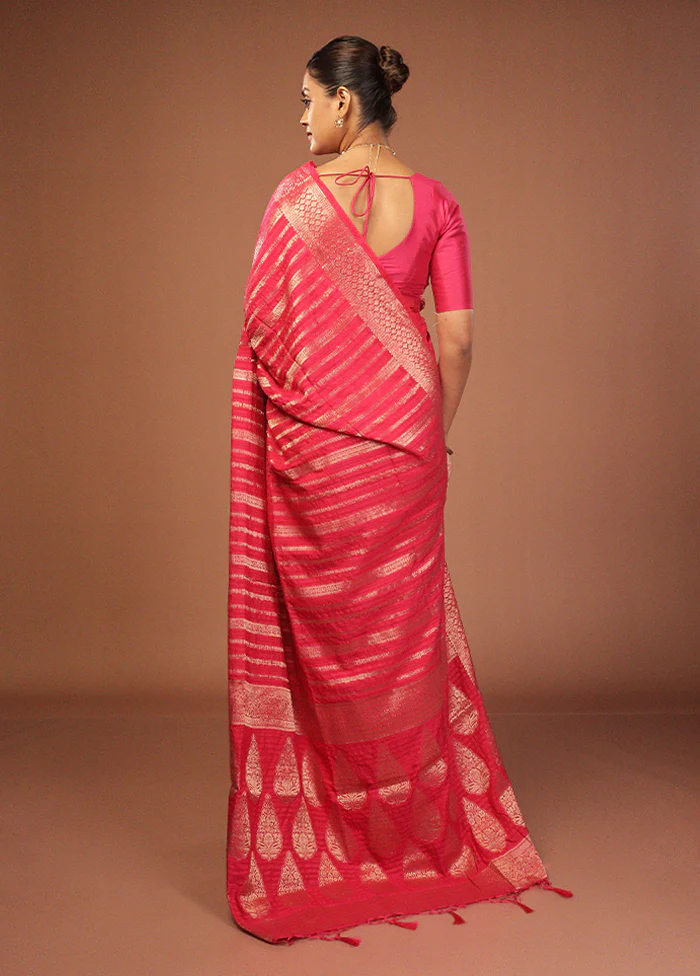 Red Dupion Silk Saree With Blouse Piece - Image 3