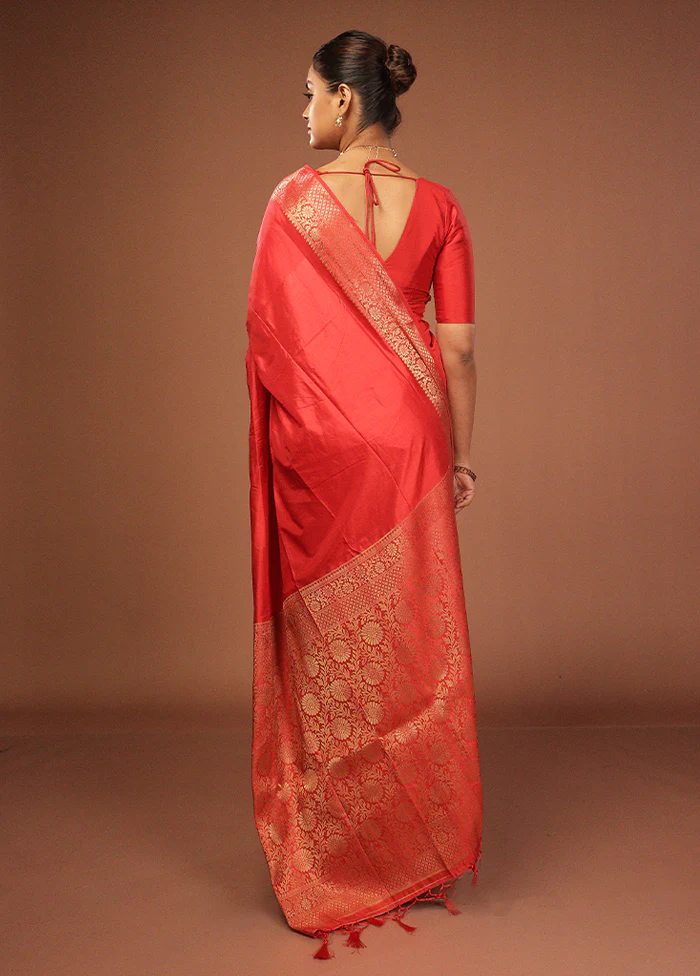 Red Dupion Silk Saree With Blouse Piece - Image 3