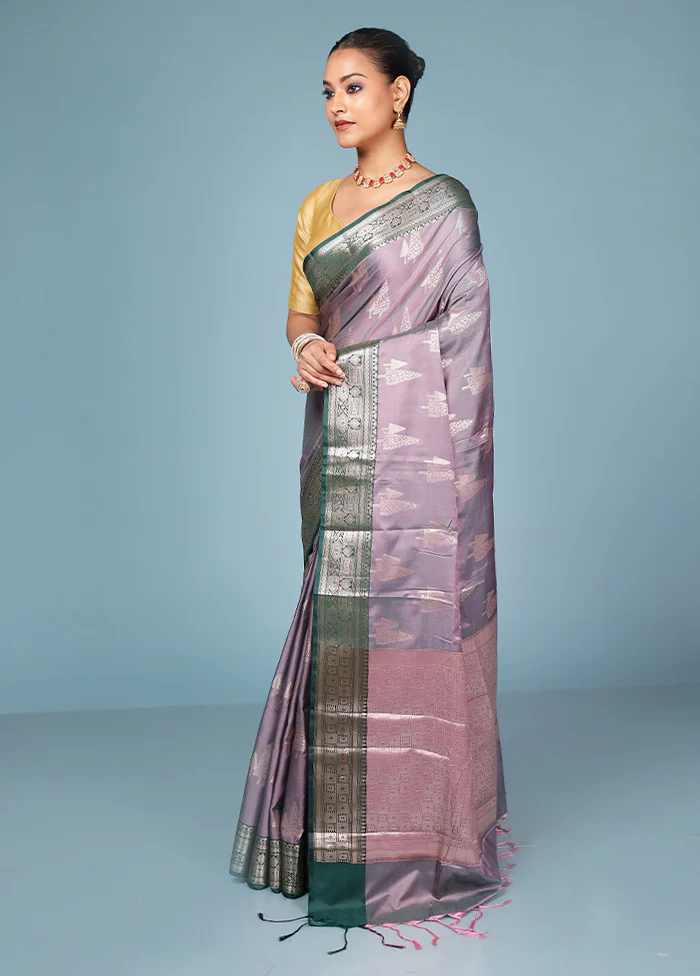 Red Dupion Silk Saree With Blouse Piece - Image 4