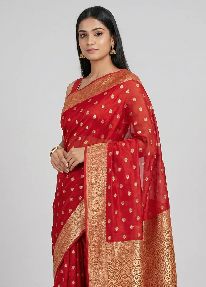 Red Dupion Silk Saree With Blouse Piece - Image 2