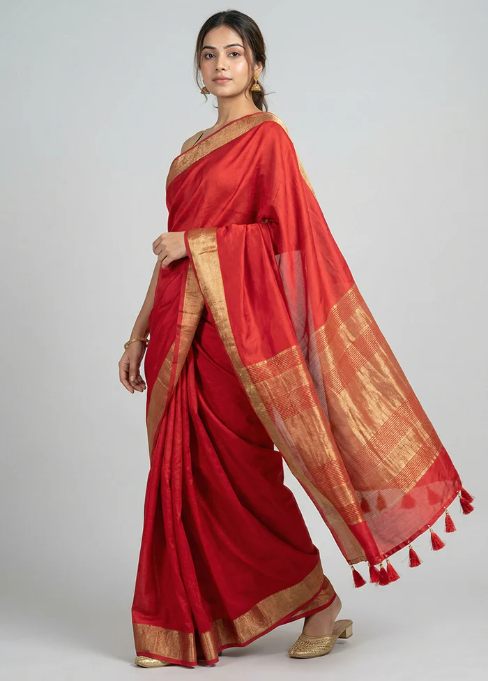 Red Dupion Silk Saree With Blouse Piece