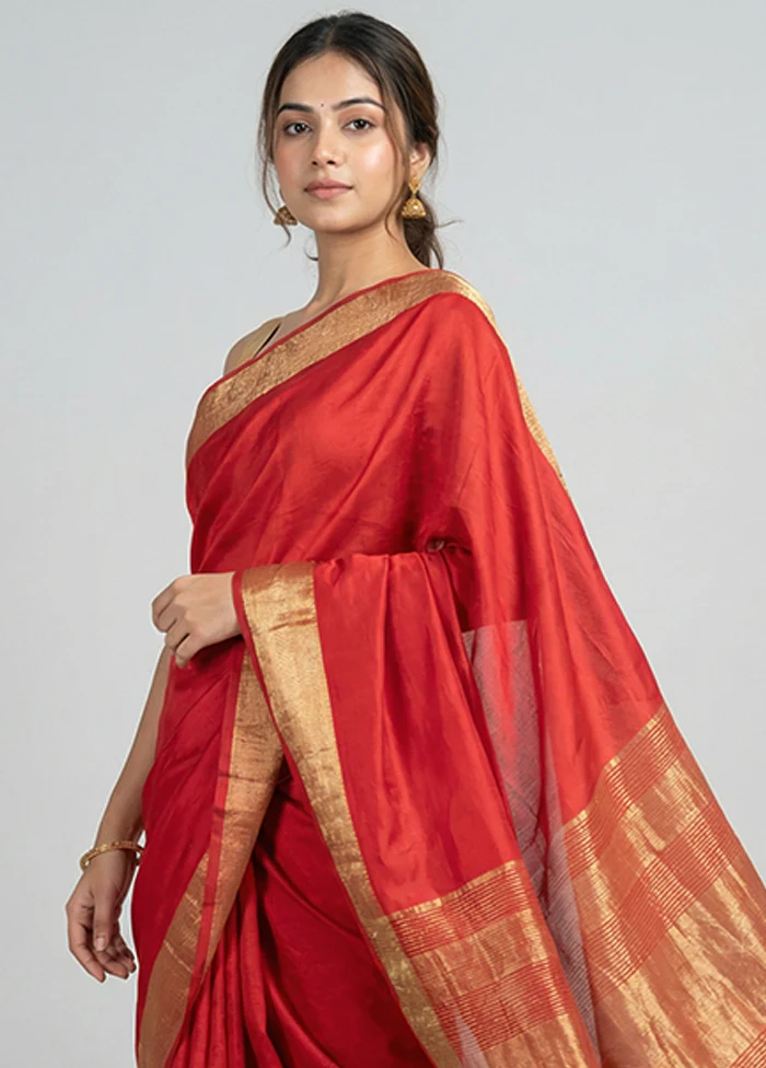Red Dupion Silk Saree With Blouse Piece - Image 2