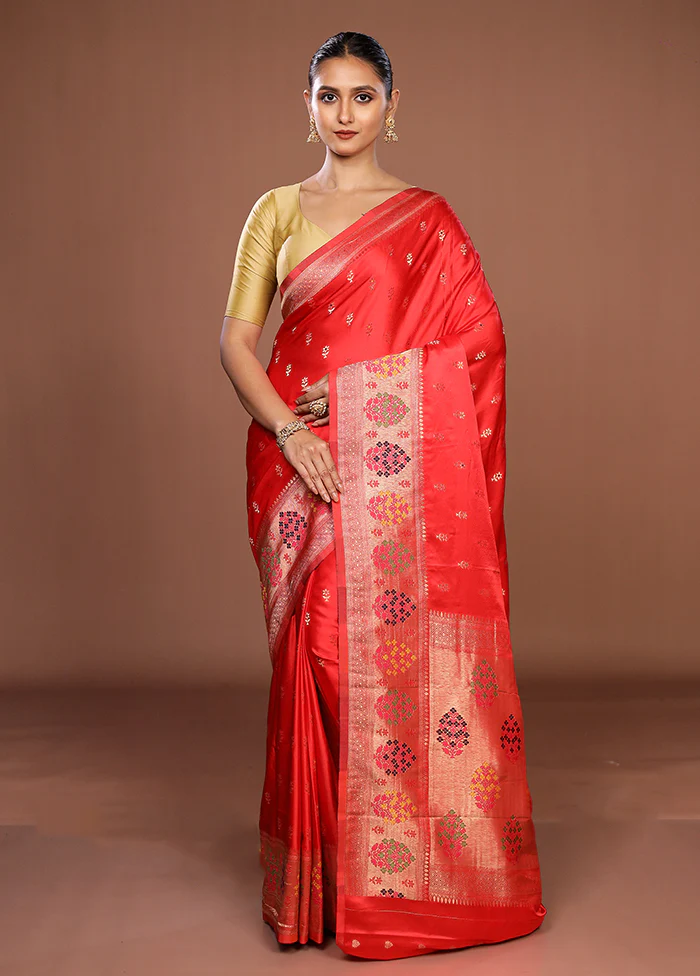 Red Dupion Silk Saree With Blouse Piece - Image 2