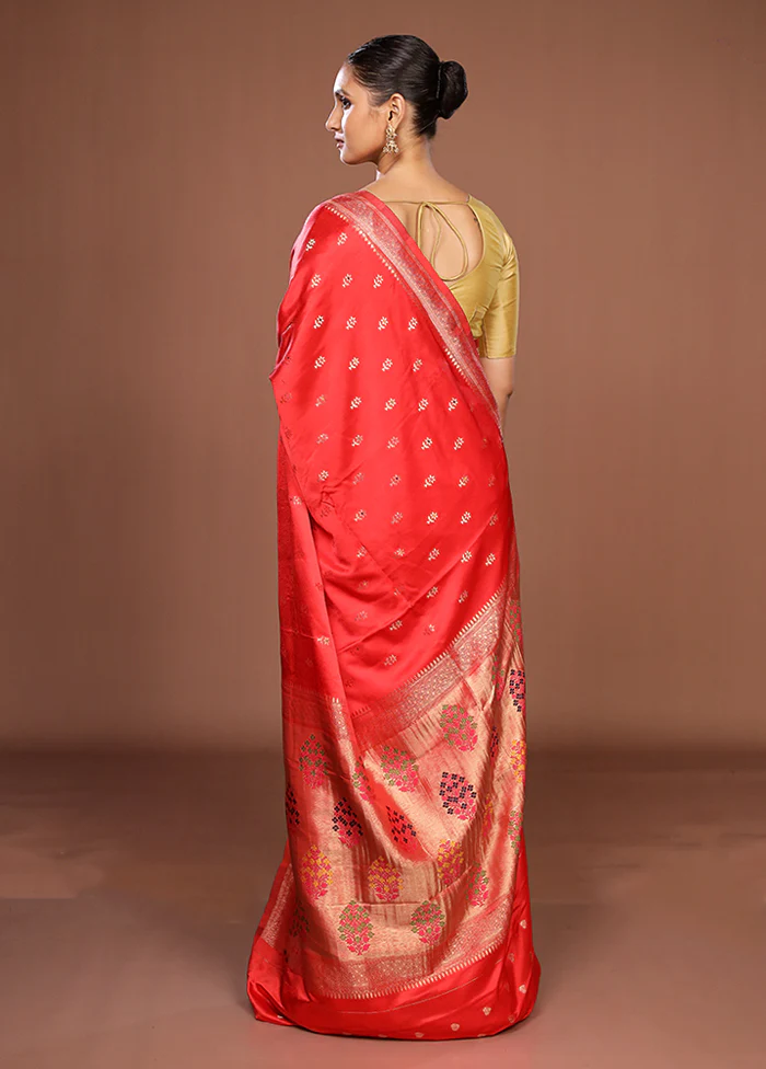 Red Dupion Silk Saree With Blouse Piece - Image 3