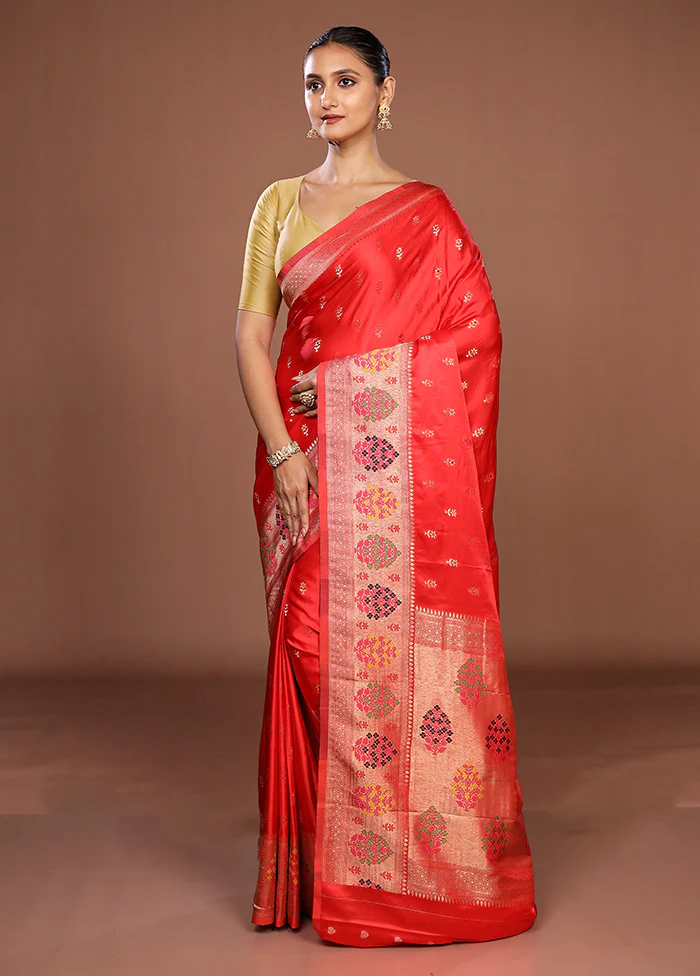 Red Dupion Silk Saree With Blouse Piece - Image 4