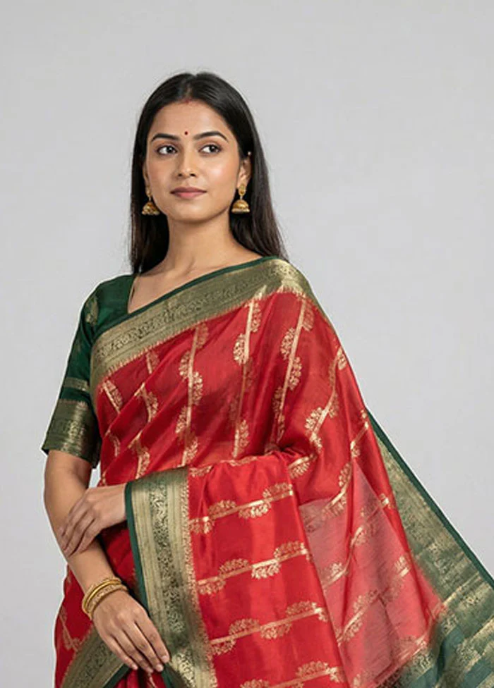 Red Dupion Silk Saree With Blouse Piece - Image 2
