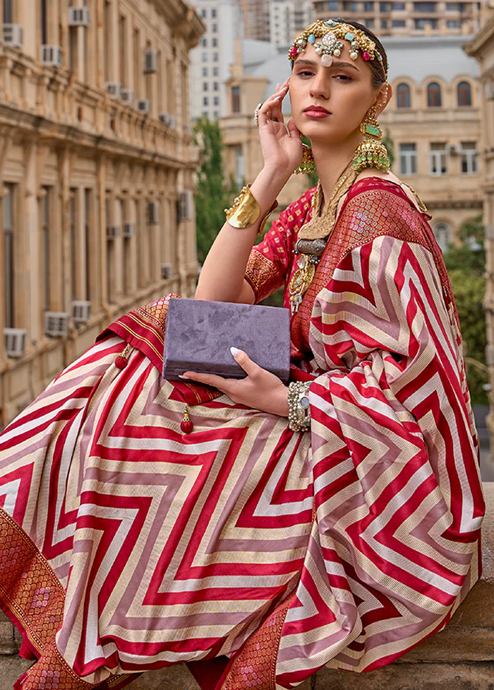 Red Dupion Silk Saree With Blouse Piece - Image 2