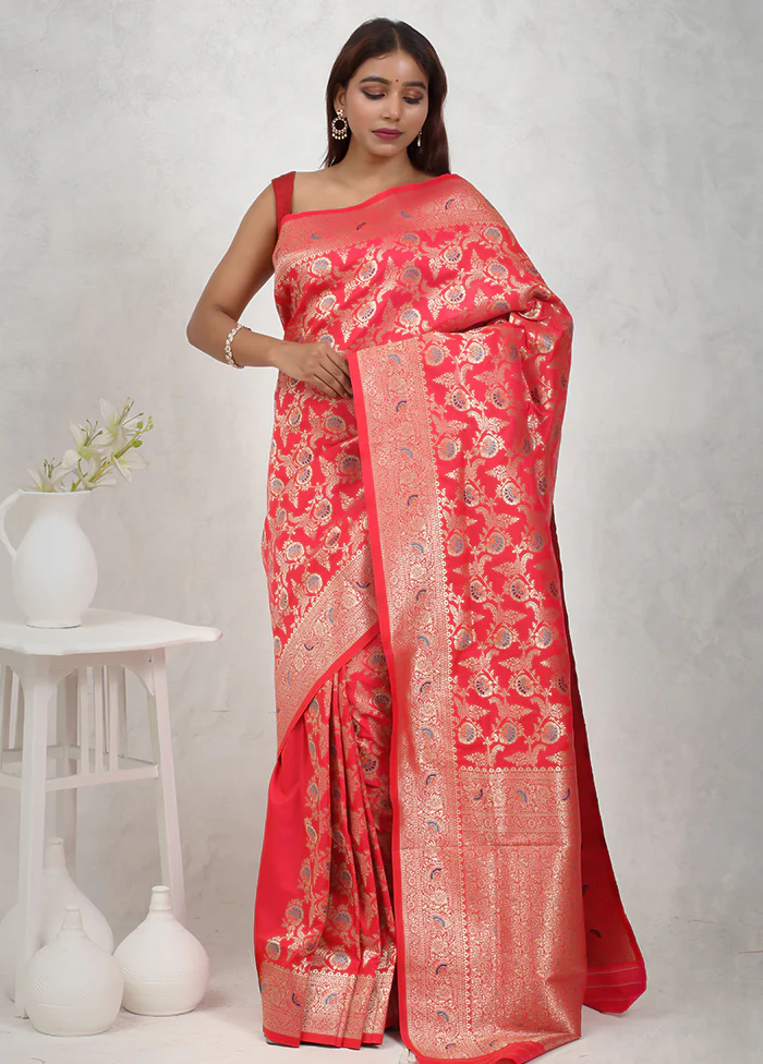 Red Dupion Silk Saree With Blouse Piece - Image 2