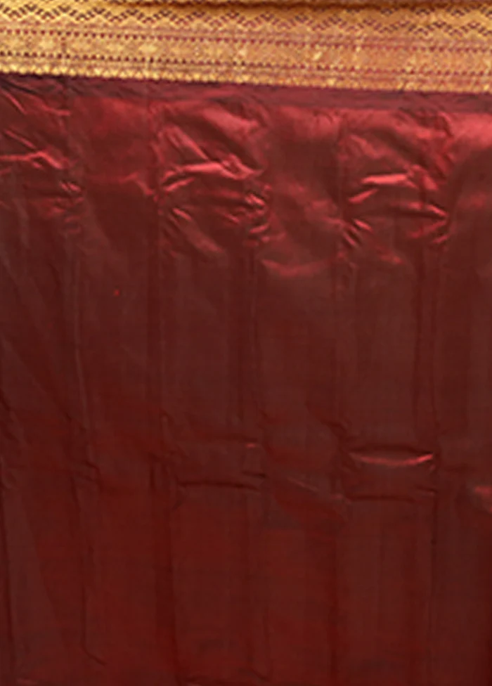 Red Gadwal Pure Silk Saree Without Blouse Piece - Image 5