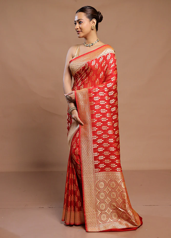 Red Georgette Saree With Blouse Piece - Image 4