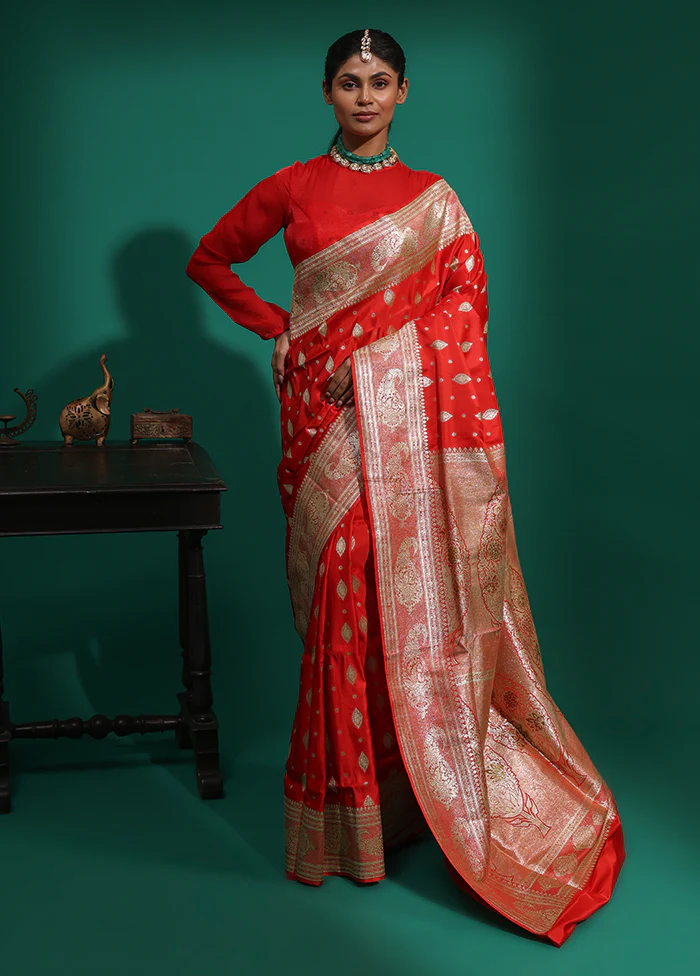 Red Handloom Banarasi Pure Silk Saree With Blouse Piece - Image 2