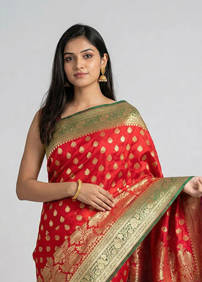 Red Handloom Banarasi Pure Silk Saree With Blouse Piece - Image 2