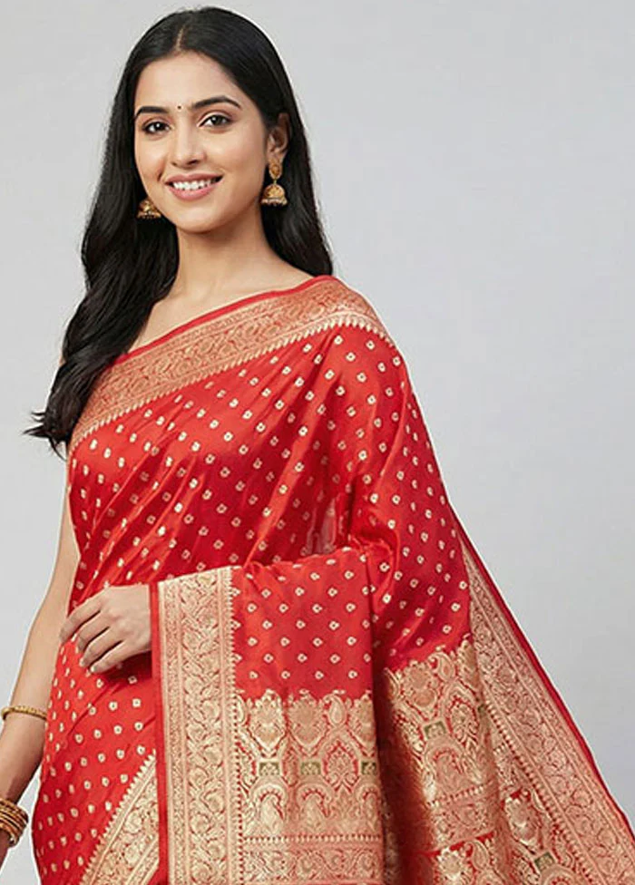 Red Handloom Banarasi Pure Silk Saree With Blouse Piece - Image 2