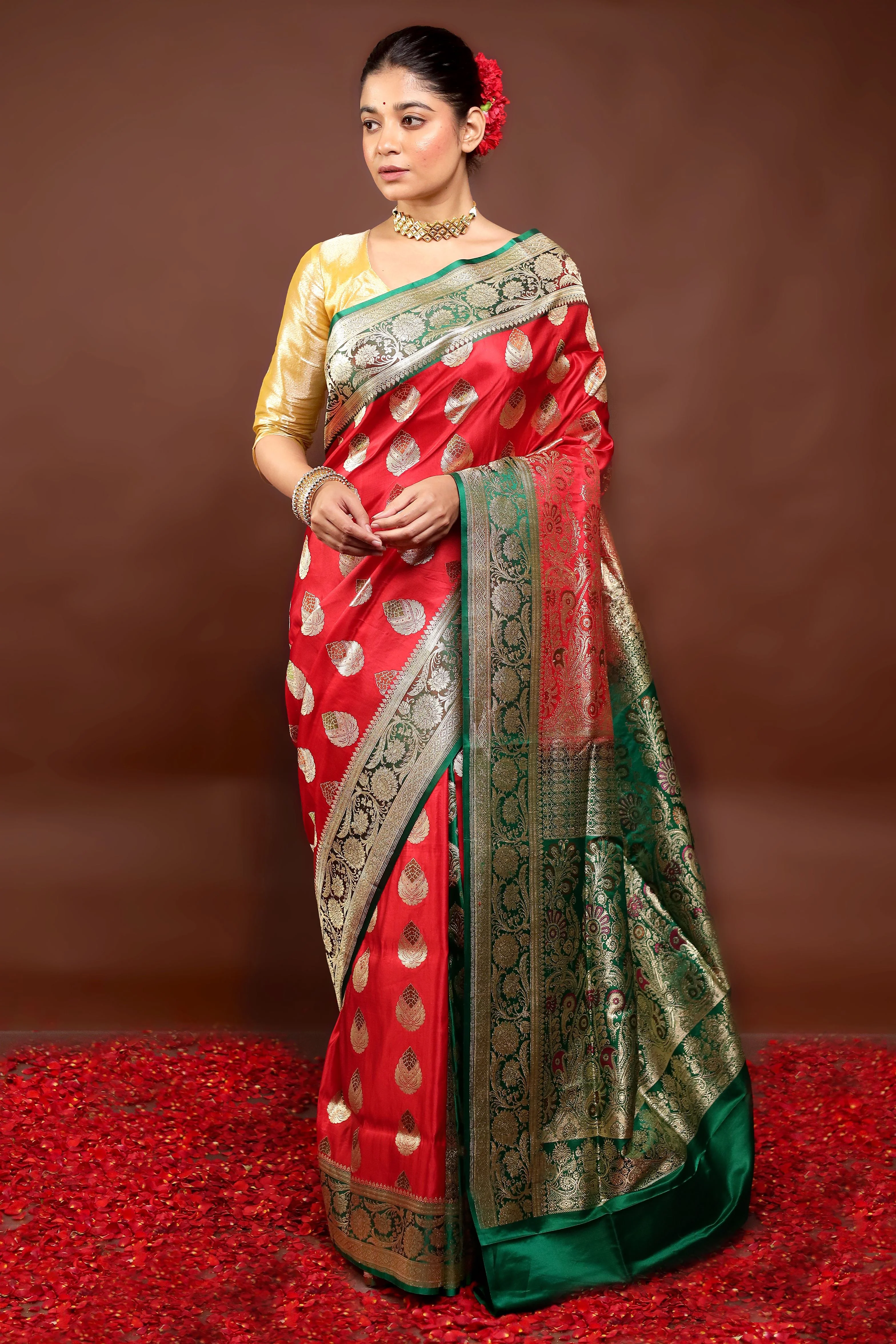 Red Handloom Banarasi Pure Silk Saree With Blouse Piece - Image 3