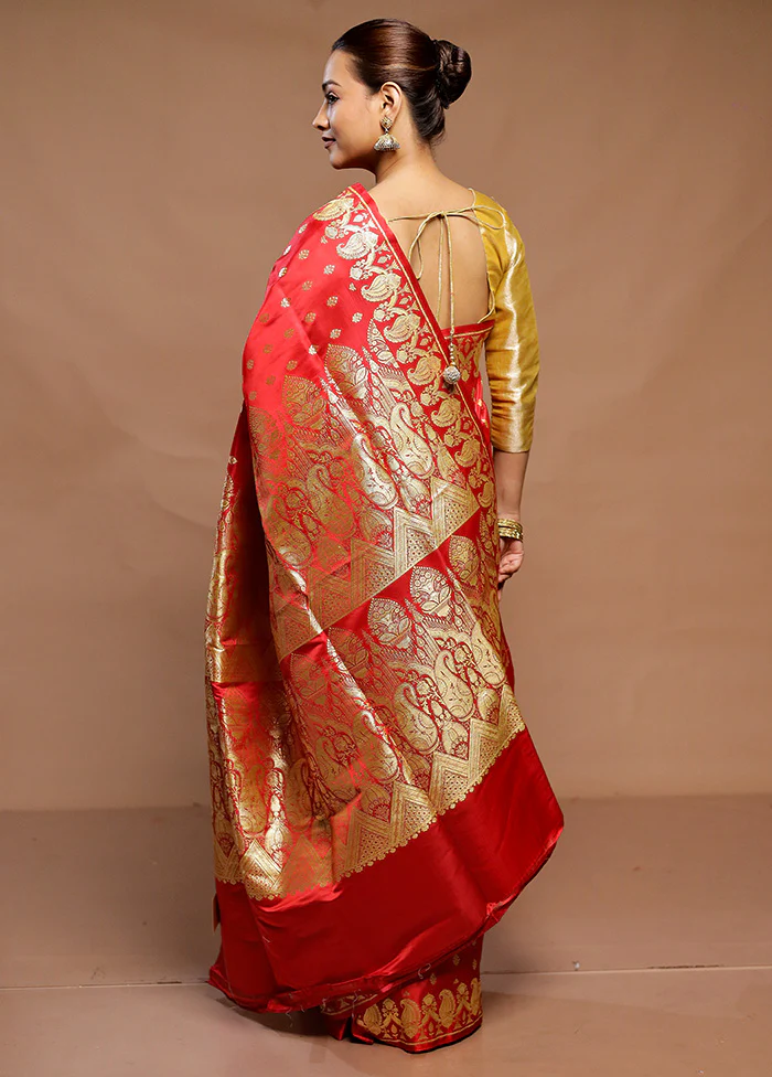Red Handloom Banarasi Pure Silk Saree With Blouse Piece - Image 3