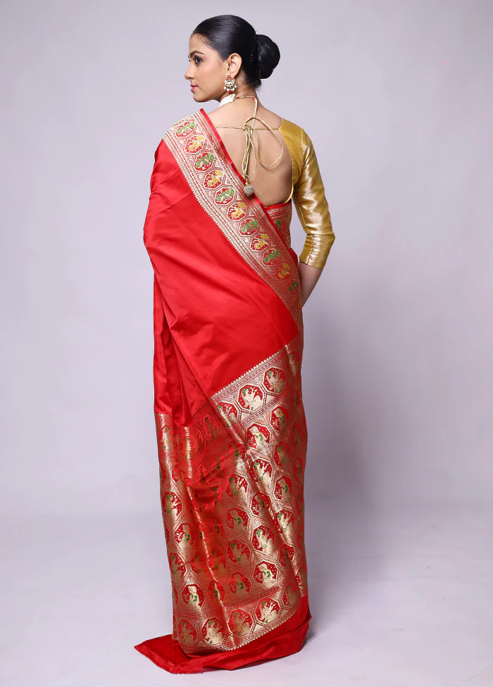Red Handloom Banarasi Pure Silk Saree With Blouse Piece - Image 3
