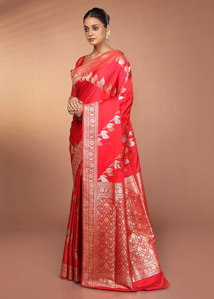 Red Handloom Banarasi Pure Silk Saree With Blouse Piece - Image 4