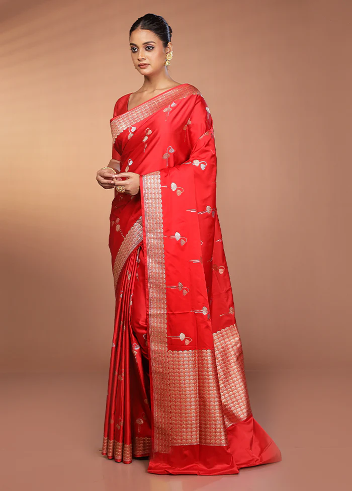 Red Handloom Banarasi Pure Silk Saree With Blouse Piece - Image 4