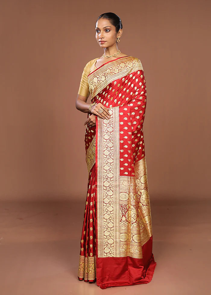 Red Handloom Banarasi Pure Silk Saree With Blouse Piece - Image 4