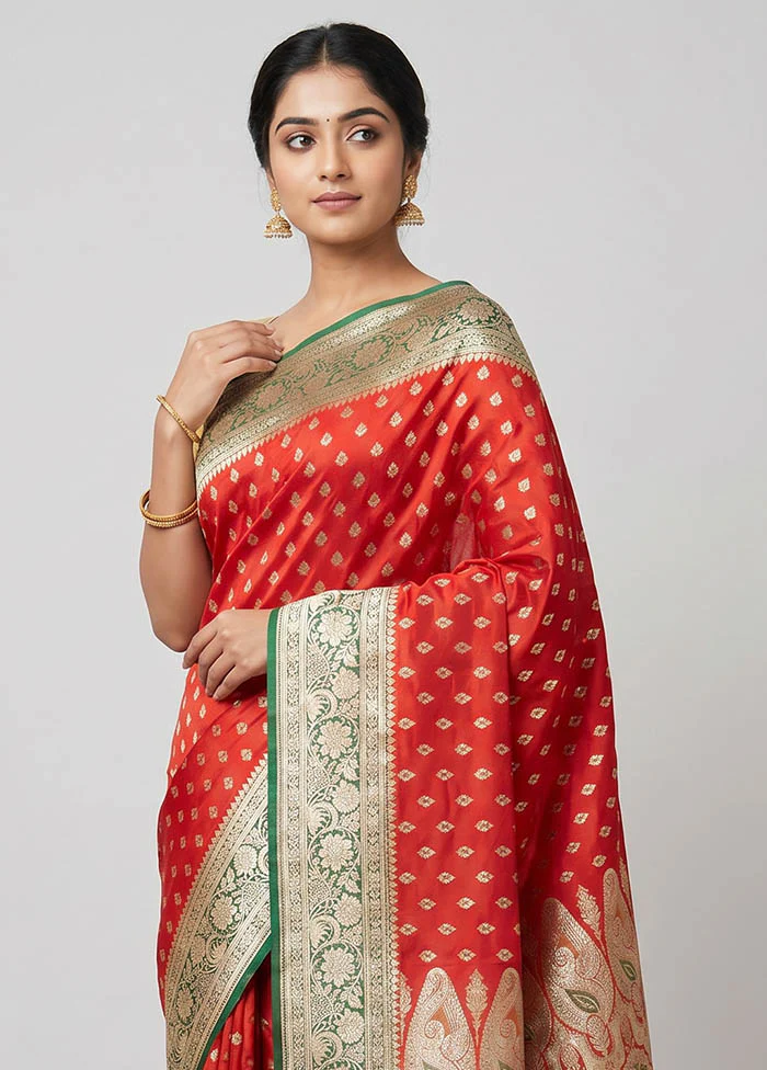 Red Handloom Banarasi Pure Silk Saree With Blouse Piece - Image 2