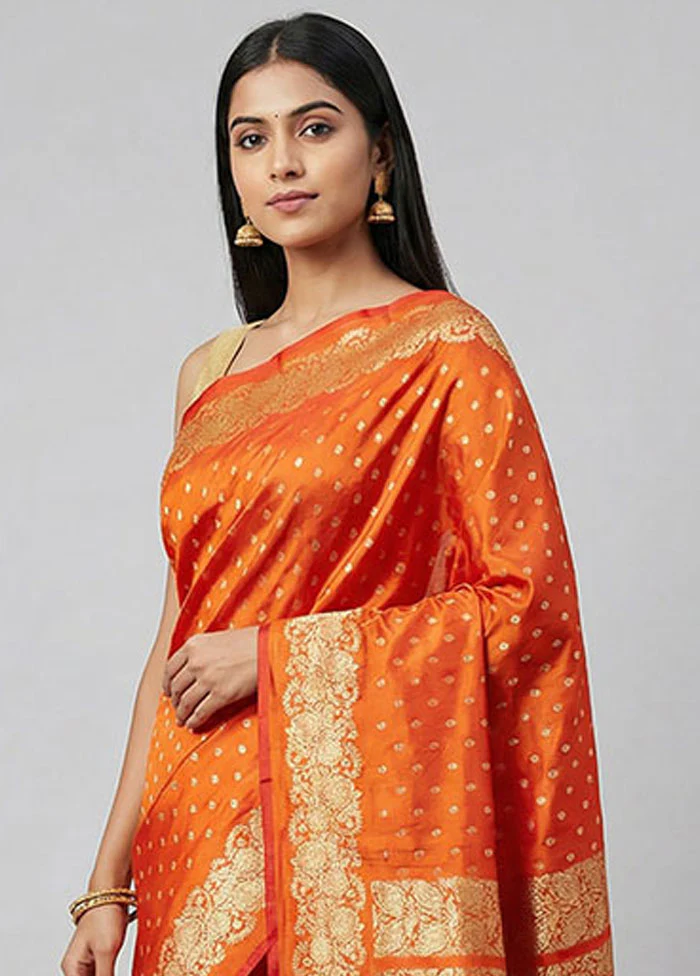 Red Handloom Banarasi Pure Silk Saree With Blouse Piece - Image 2