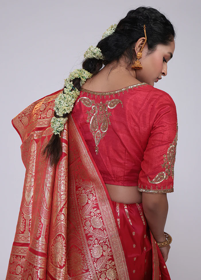 Red Handloom Banarasi Pure Silk Saree With Blouse Piece - Image 3