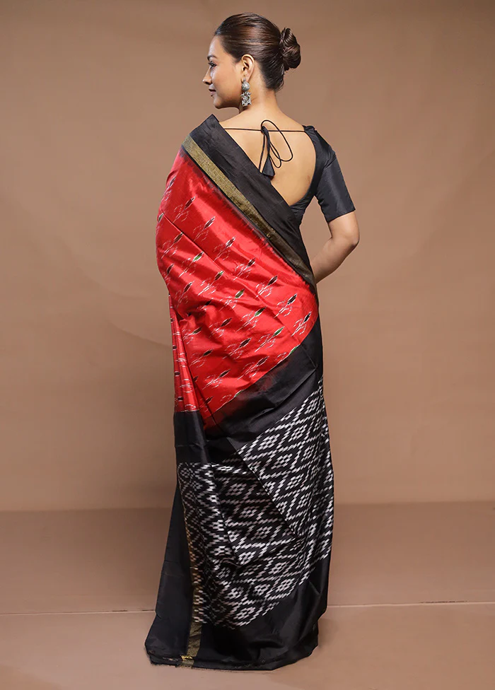 Red Handloom Ikkat Pure Silk Saree With Blouse Piece - Image 3