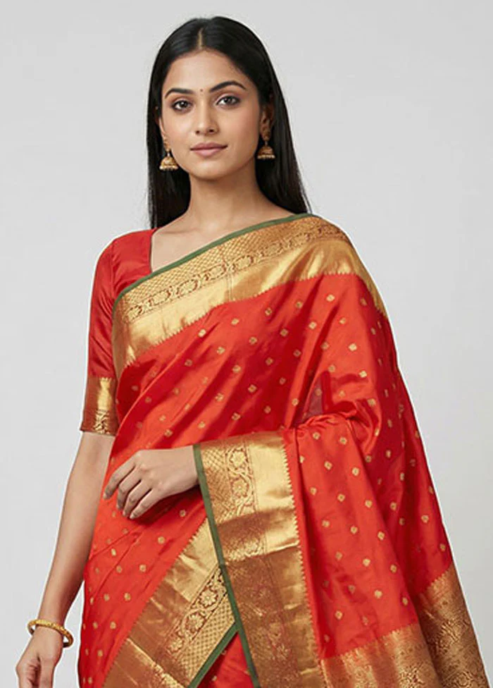 Red Handloom Kanjivaram Pure Silk Saree With Blouse Piece - Image 2