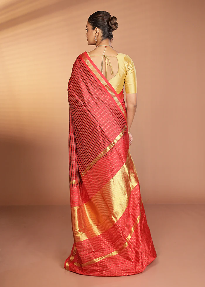 Red Handloom Kanjivaram Pure Silk Saree With Blouse Piece - Image 3