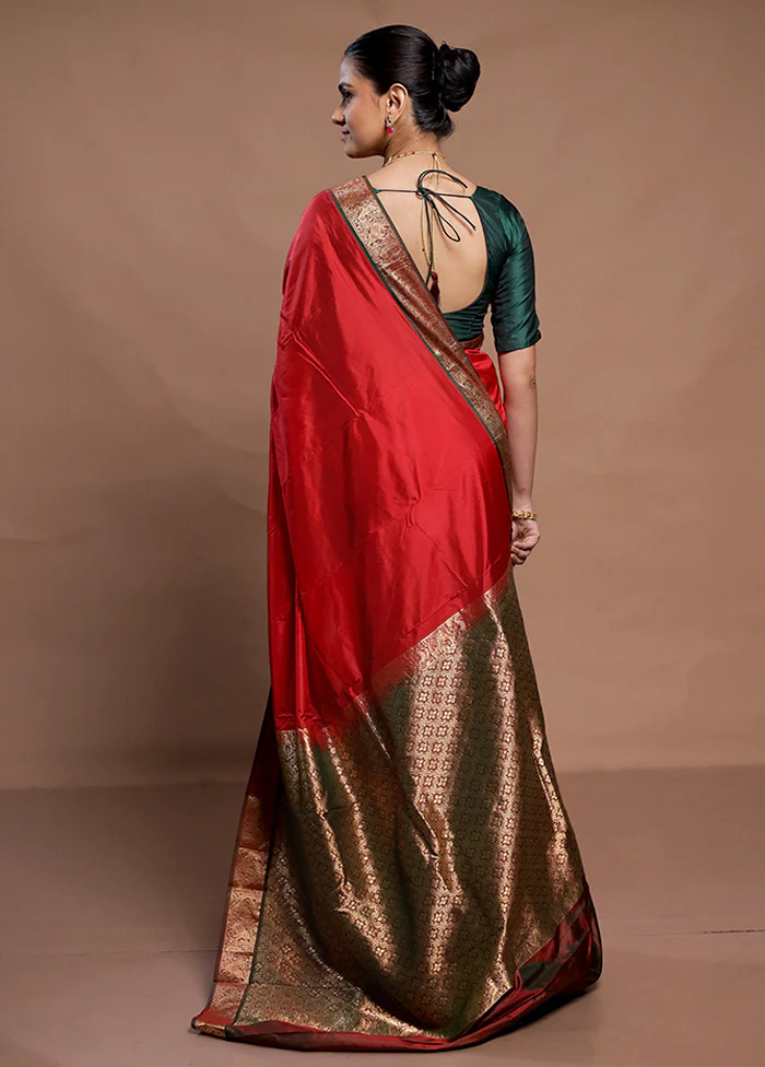 Red Handloom Kanjivaram Pure Silk Saree With Blouse Piece - Image 3
