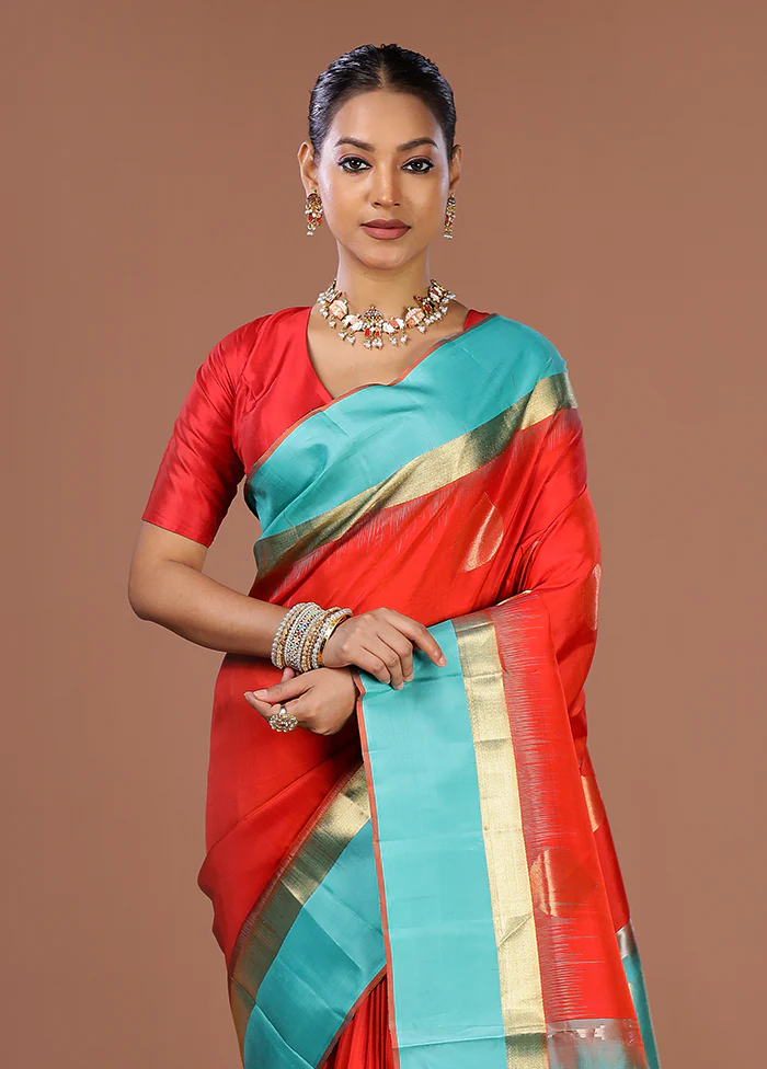 Red Handloom Kanjivaram Pure Silk Saree With Blouse Piece